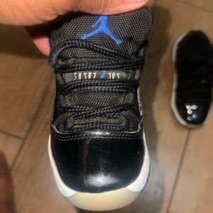 Jordan 11 retro low